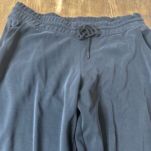 Athleta Black Seasoft Crop Wide Leg Pant Large Tall EUC
